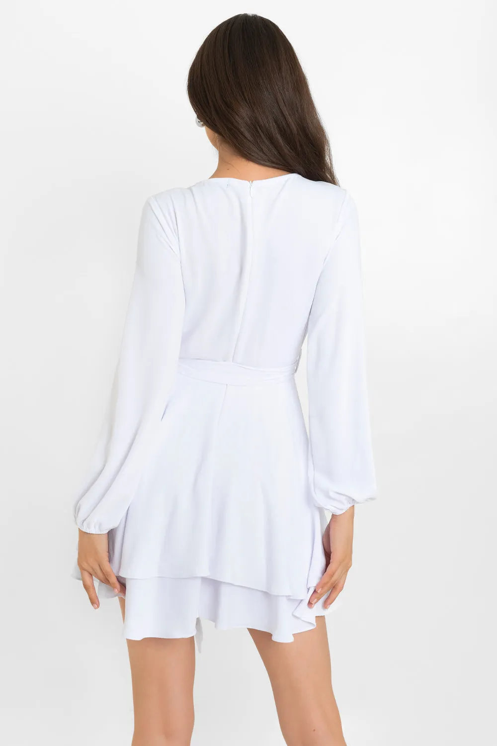 Vestido corto de manga larga capas olanes